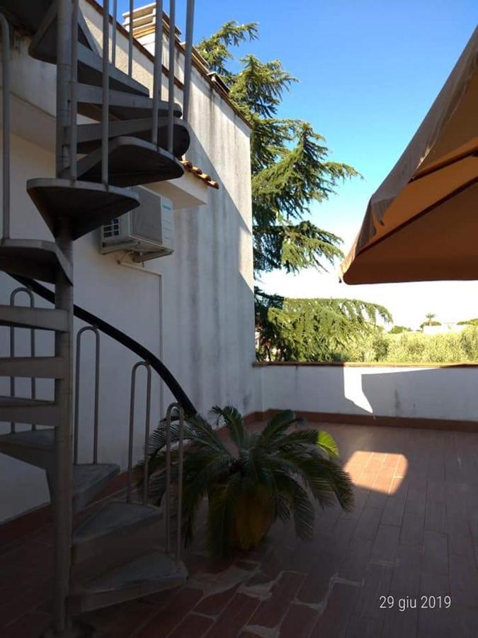 Bed and Breakfast La Ginestra à Trani Extérieur photo