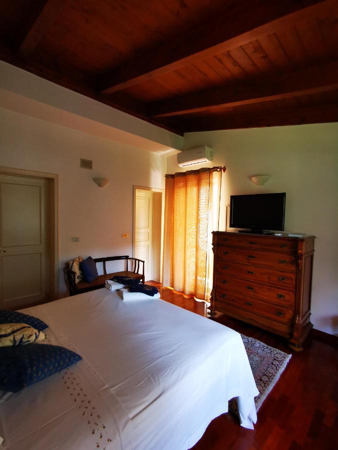 Bed and Breakfast La Ginestra à Trani Extérieur photo